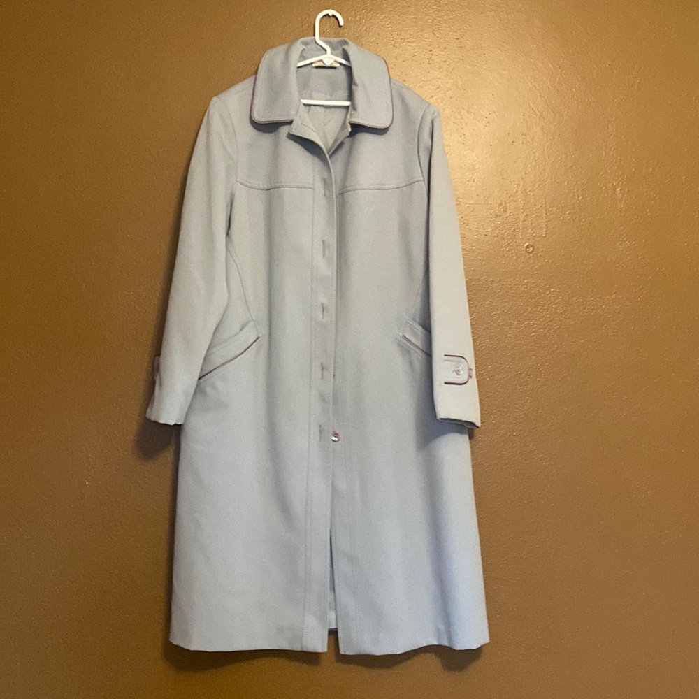 Like new Forcaster of Boston Vintage Womens trench coat size XL